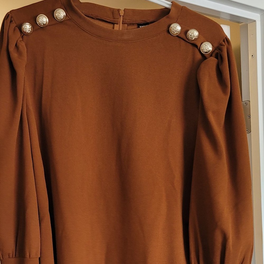 Brown buttoned top
